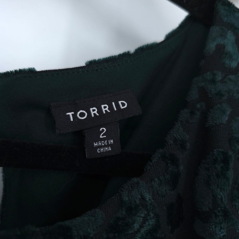 Torrid Green Velvet Burnout Cold Shoulder Skater Dress Size 2 - Picture 12 of 12